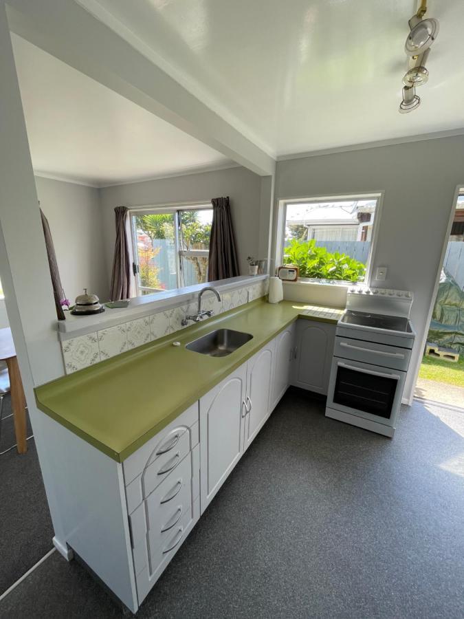 Green Door - One Bedroom Apartment Whakatane Exterior foto
